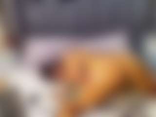 emily-86's Live Sex Cam Show