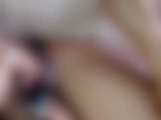 emily-86's Live Sex Cam Show
