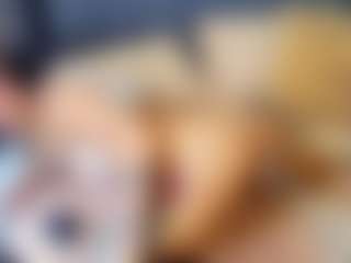 emily-86's Live Sex Cam Show
