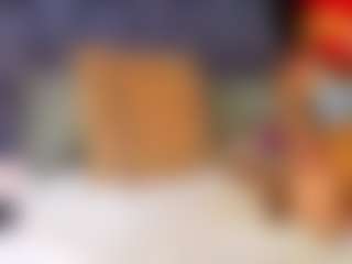 emily-86's Live Sex Cam Show