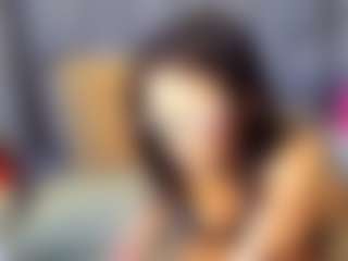 emily-86's Live Sex Cam Show