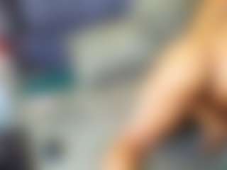emily-86's Live Sex Cam Show