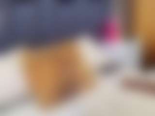 emily-86's Live Sex Cam Show