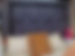 emily-86's Live Sex Cam Show
