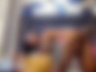emily-86's Live Sex Cam Show