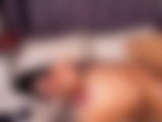 emily-86's Live Sex Cam Show