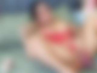 emily-86's Live Sex Cam Show