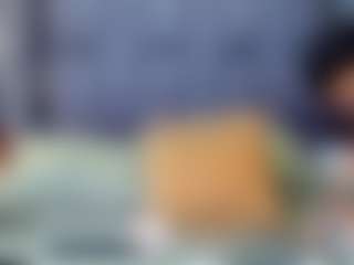 emily-86's Live Sex Cam Show