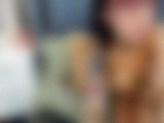 emily-86's Live Sex Cam Show