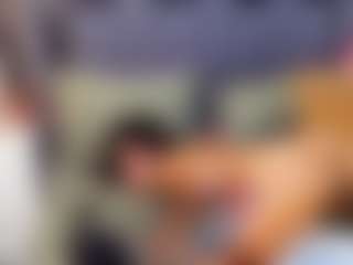 emily-86's Live Sex Cam Show