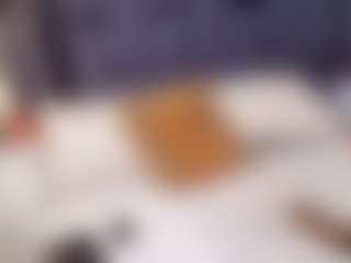 emily-86's Live Sex Cam Show