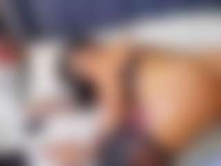 emily-86's Live Sex Cam Show