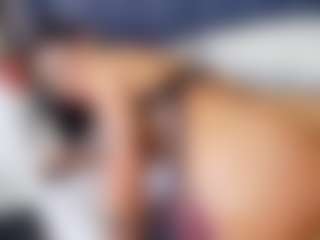 emily-86's Live Sex Cam Show