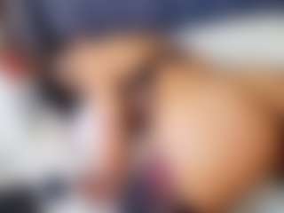 emily-86's Live Sex Cam Show