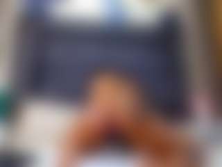 emily-86's Live Sex Cam Show