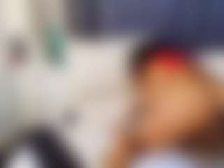emily-86's Live Sex Cam Show
