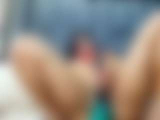 emily-86's Live Sex Cam Show