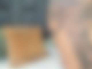 emily-86's Live Sex Cam Show
