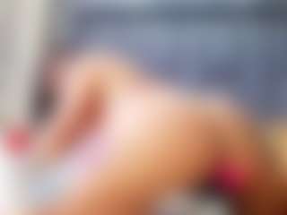 emily-86's Live Sex Cam Show
