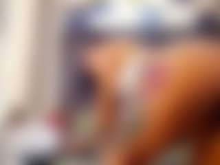 emily-86's Live Sex Cam Show