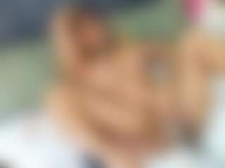 emily-86's Live Sex Cam Show