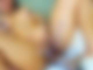 emily-86's Live Sex Cam Show