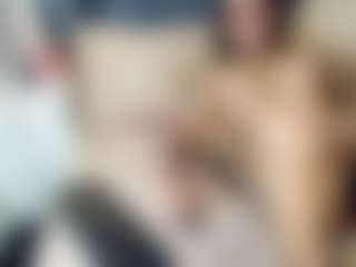 emily-86's Live Sex Cam Show