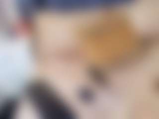 emily-86's Live Sex Cam Show