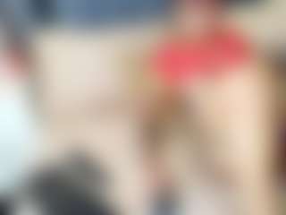 emily-86's Live Sex Cam Show