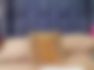 emily-86's Live Sex Cam Show