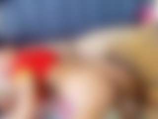 emily-86's Live Sex Cam Show