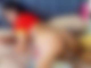 emily-86's Live Sex Cam Show