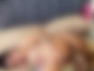 emily-86's Live Sex Cam Show