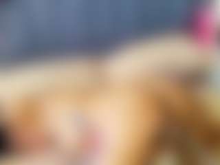 emily-86's Live Sex Cam Show