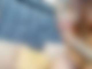 emily-86's Live Sex Cam Show