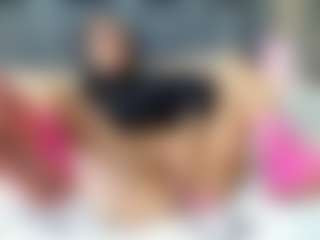 emily-86's Live Sex Cam Show