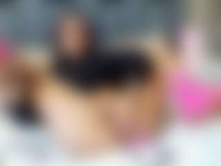 emily-86's Live Sex Cam Show