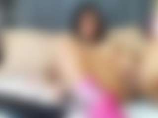 emily-86's Live Sex Cam Show