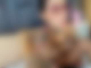 emily-86's Live Sex Cam Show