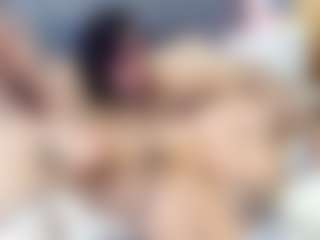 emily-86's Live Sex Cam Show