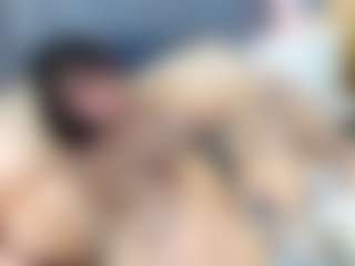 emily-86's Live Sex Cam Show