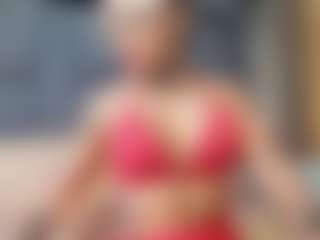 emily-86's Live Sex Cam Show