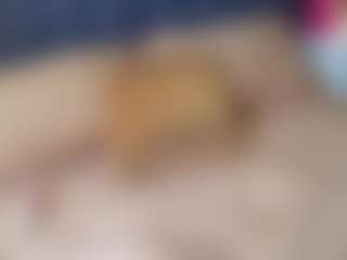 emily-86's Live Sex Cam Show