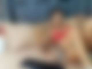 emily-86's Live Sex Cam Show