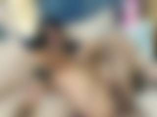 emily-86's Live Sex Cam Show
