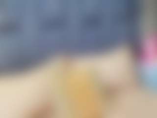 emily-86's Live Sex Cam Show