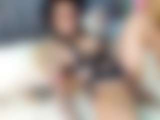 emily-86's Live Sex Cam Show