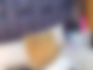 emily-86's Live Sex Cam Show