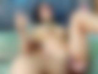 emily-86's Live Sex Cam Show