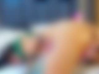 emily-86's Live Sex Cam Show